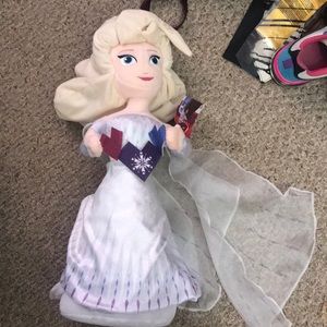 Elsa Valentines Day greeter